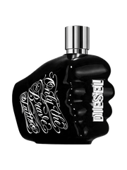 euaden Diesel Only The Brave Tattoo erkek parfümü, yumruk şeklinde siyah cam şişe ve beyaz dövme tarzı yazılar