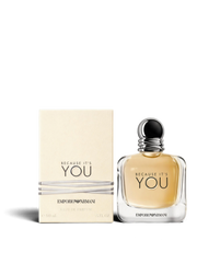 euaden Emporio Armani Because It's You kadın parfümü, 100 ml şık cam şişesi ve orijinal krem renkli kutusu ile.