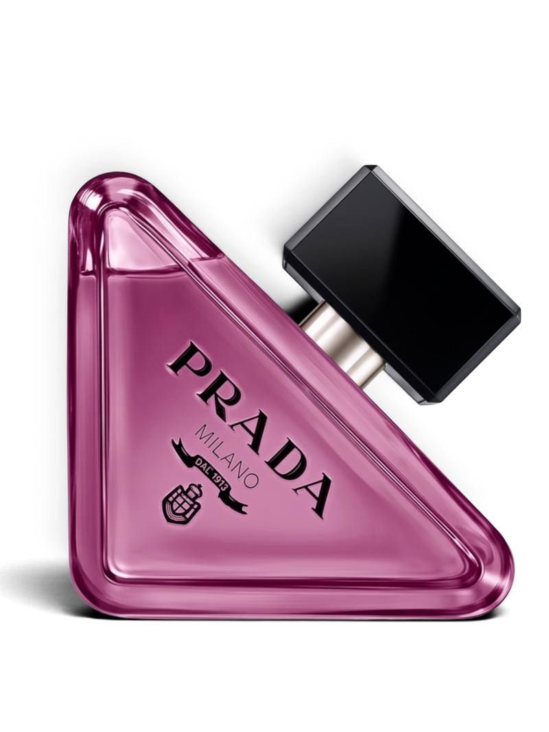 euaden Prada Paradoxe Sweet Chemistry kadın parfümü, ikonik üçgen şişe tasarımı ve mor renkli cam detayları ile