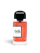 euaden BDK Parfums Rouge Smoking 100 ml unisex parfüm, şık cam şişesi ve kırmızı renkli kokusuyla dikkat çekiyor.