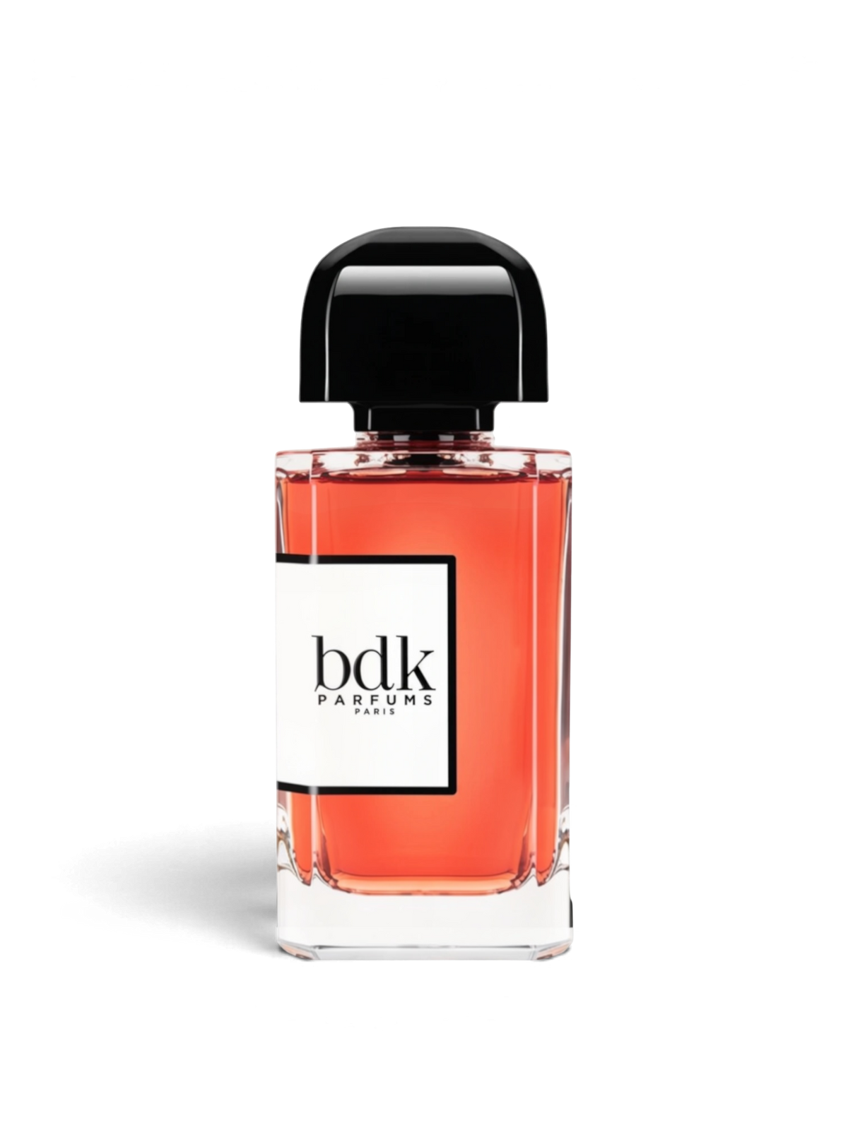 euaden BDK Parfums Rouge Smoking 100 ml unisex parfüm, şık cam şişesi ve kırmızı renkli kokusuyla dikkat çekiyor.