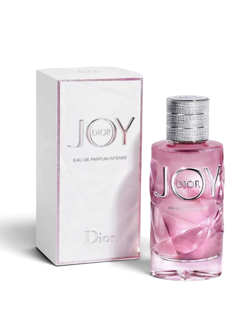 euaden Dior Joy Intense kadın parfümü, pembe cam şişesi ve beyaz kutusu ile zarif çiçeksi ve odunsu koku tasarımı