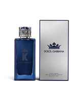 euaden Dolce & Gabbana K Intense erkek parfümü, taç kapaklı lacivert cam şişesi ve gümüş renkli kutusu ile.