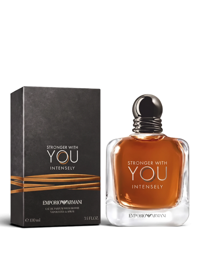 euaden Emporio Armani Stronger With You Intensely erkek parfümü, kehribar renkli cam şişesi ve şık kutusu ile.