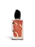 euaden Giorgio Armani Si kadın parfümü, şık cam şişesi, altın detayları ve siyah kapağı ile 100 ml lüks koku.