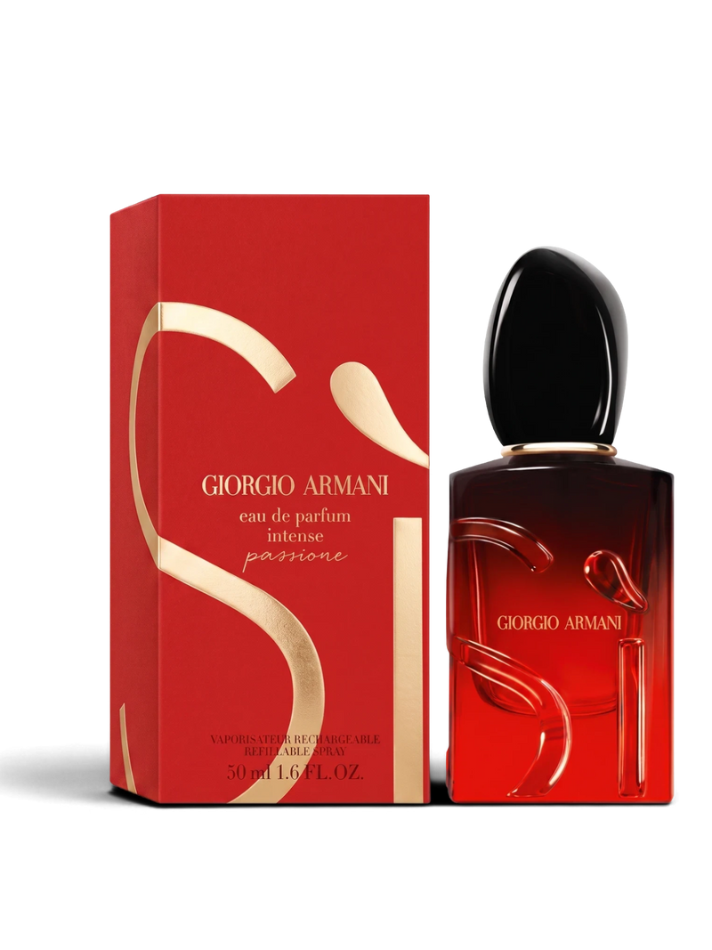 euaden Giorgio Armani Si Passione Intense kadın parfümü, kırmızı şişesi ve kutusu ile zarif ve tutkulu bir tasarım.