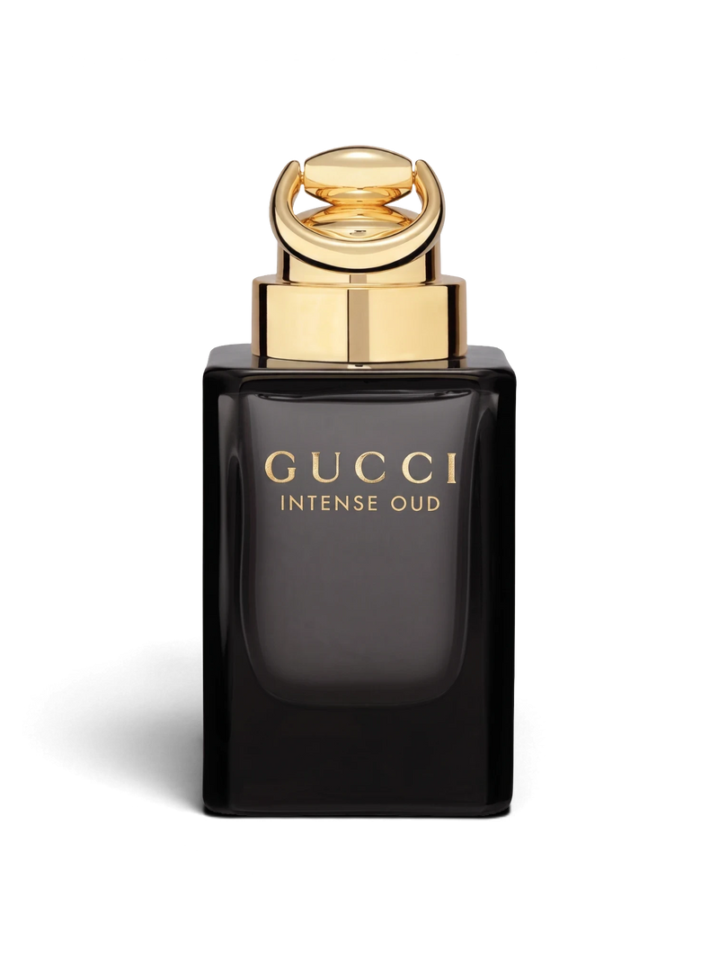 euaden Gucci Intense Oud erkek parfümü, altın kapaklı şık siyah cam şişesiyle lüks ve maskülen bir tasarım sunuyor.