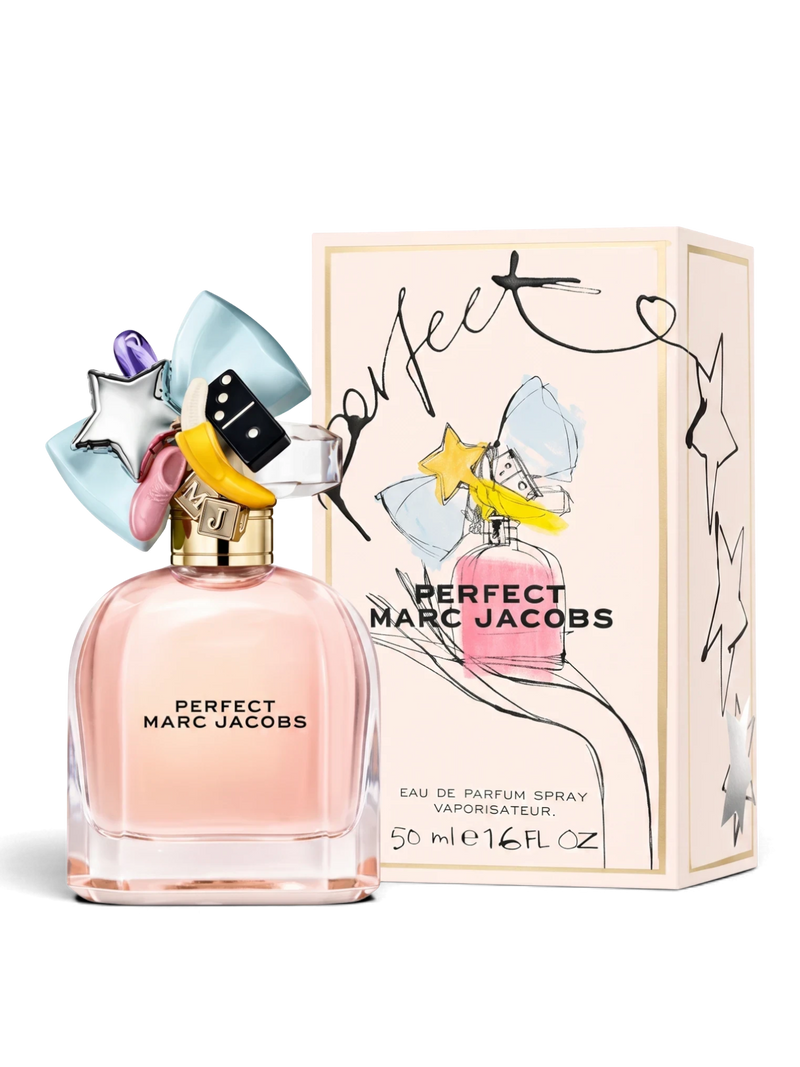 euaden Marc Jacobs Perfect kadın parfümü, renkli aksesuarlı şık cam şişesi ve özel tasarım kutusuyla