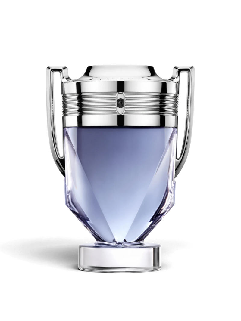 euaden Paco Rabanne Invictus erkek parfümü, kupa şeklinde ikonik gümüş ve açık mavi cam şişe tasarımı