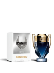 euaden Paco Rabanne Invictus Parfum erkek parfümü, kupa şeklinde lacivert cam şişesi ve gümüş renkli kutusu ile.