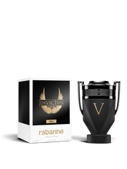 euaden Paco Rabanne Invictus Victory Absolu erkek parfümü, siyah kupa tasarımlı şişesi ve altın detaylı kutusuyla