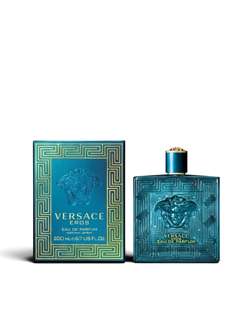euaden Versace Eros EDP erkek parfümü, ikonik Medusa kabartmalı mavi cam şişesi ve uyumlu kutusu ile 200 ml boyutu